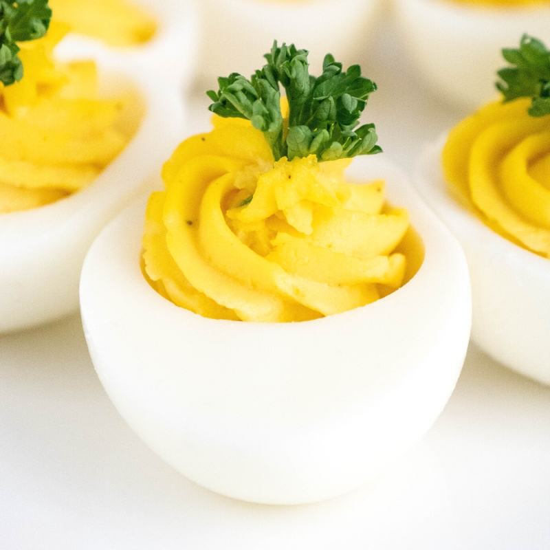 Einfache & Gesunde Low Carb Keto gefüllte Eier mit Mayonnaise Mobile Featured Image