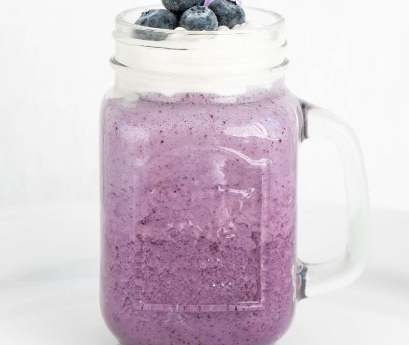 Keto Blaubeer Milchshake