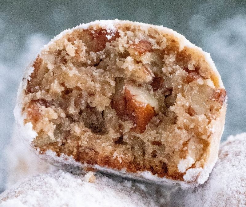 Keto Pekannuss Schneeball Kekse