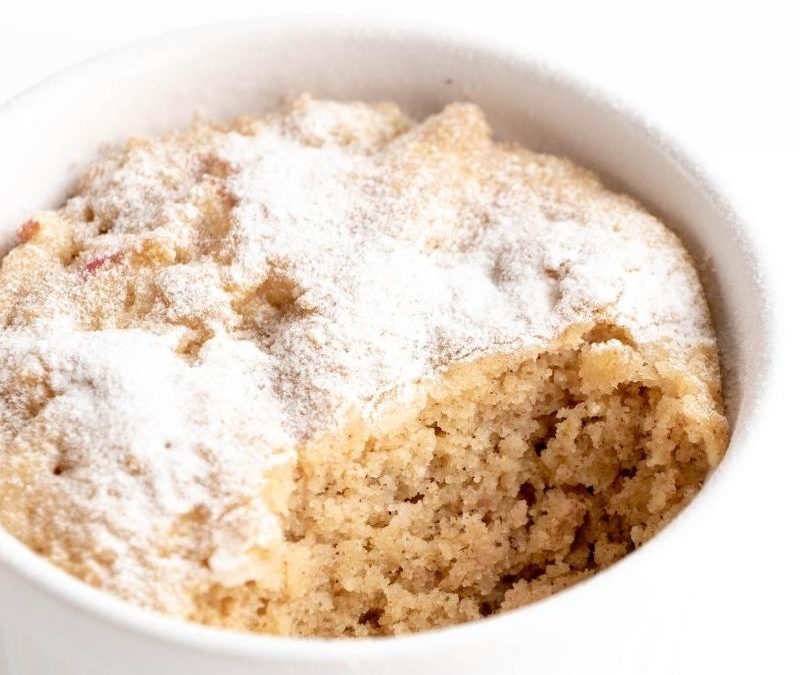 Keto Apfel-Zimt Tassenkuchen