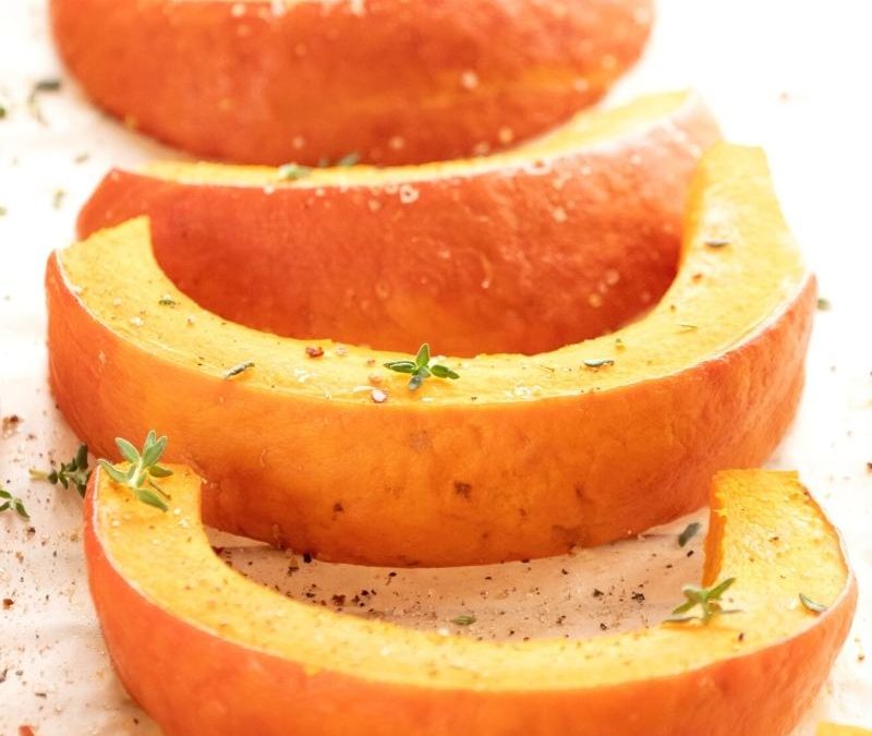 Einfache Low Carb Kürbis-Spalten aus dem Ofen