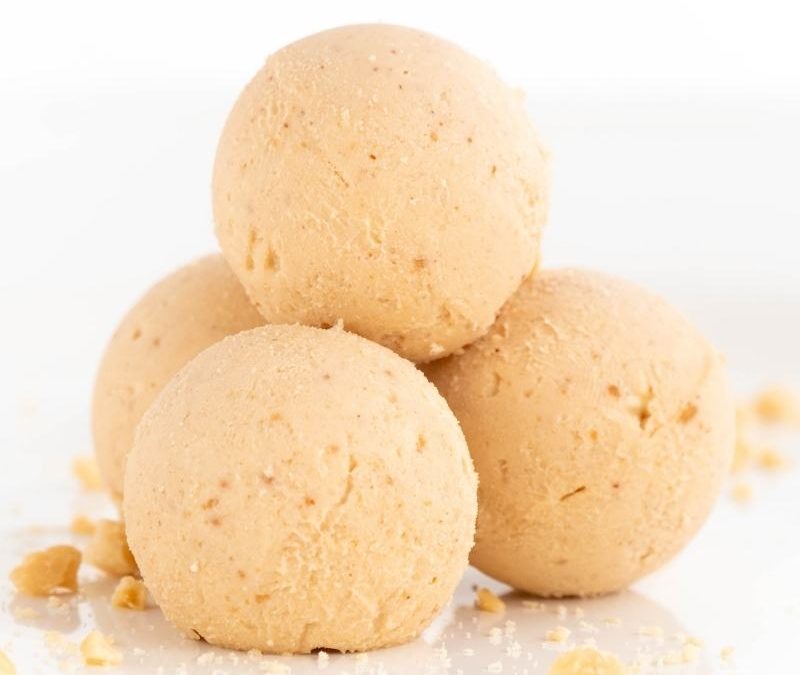 Gefrorene Keto Erdnussbutter Fat Bombs