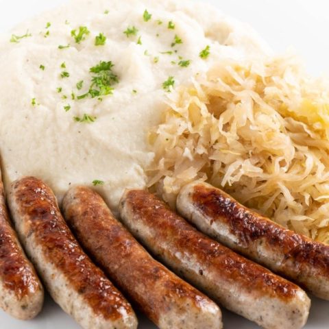 Keto Nürnberger Würstchen mit Püree & Sauerkraut