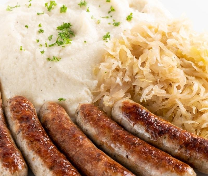 Keto Nürnberger Würstchen mit Püree & Sauerkraut