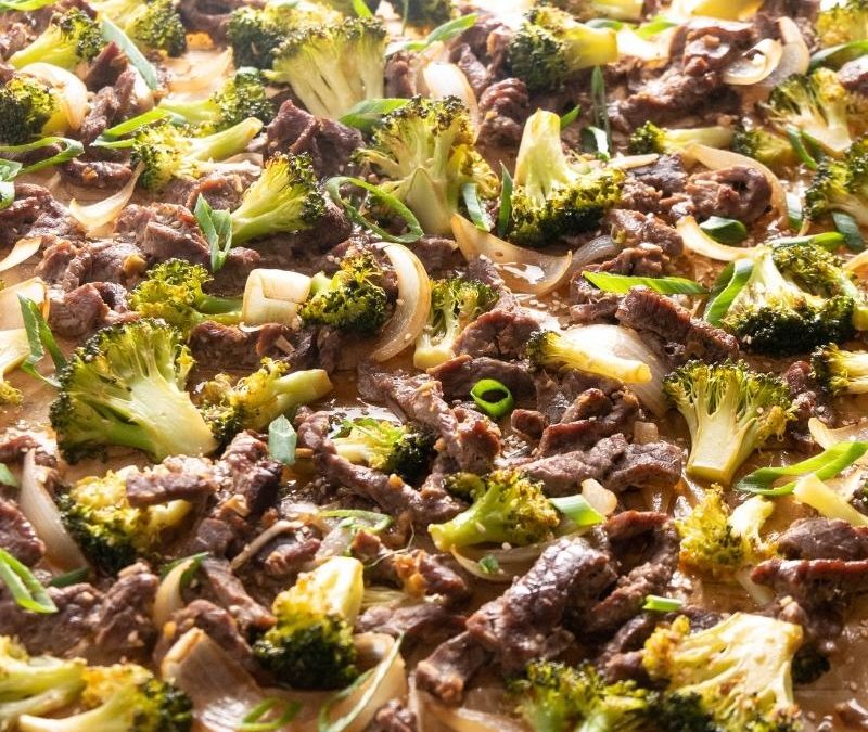 Asiatisches Keto Rinder-Brokkoli-Blech