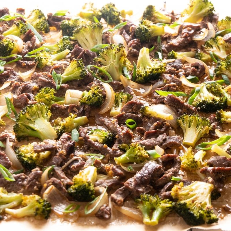 Asiatisches Keto Rinder-Brokkoli-Blech Abendessen ohne Kohlenhydrate Mobile Featured Image