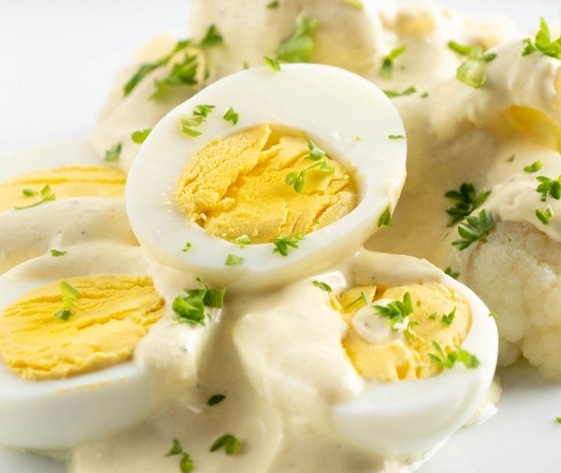 Keto Eier in Senfsauce