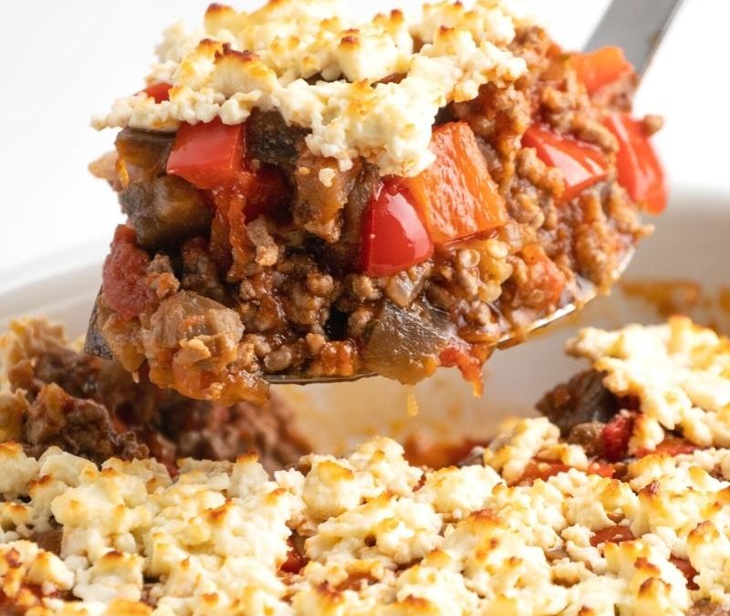 Griechischer Keto Hackfleisch-Feta-Auflauf