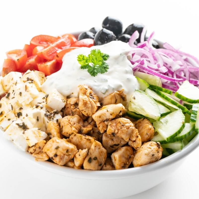 Griechische Low Carb Hähnchen-Feta-Bowl - schnelles ketogenes Mittagessen ohne Kohlenhydrate Mobile Featured Image