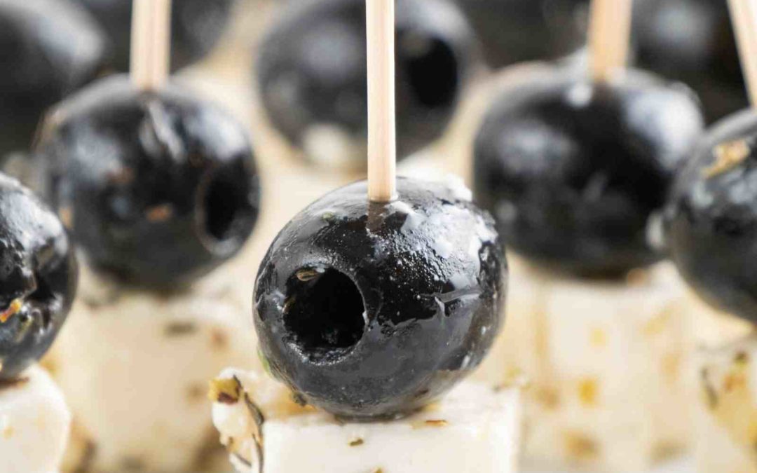 Keto Feta-Oliven-Häppchen