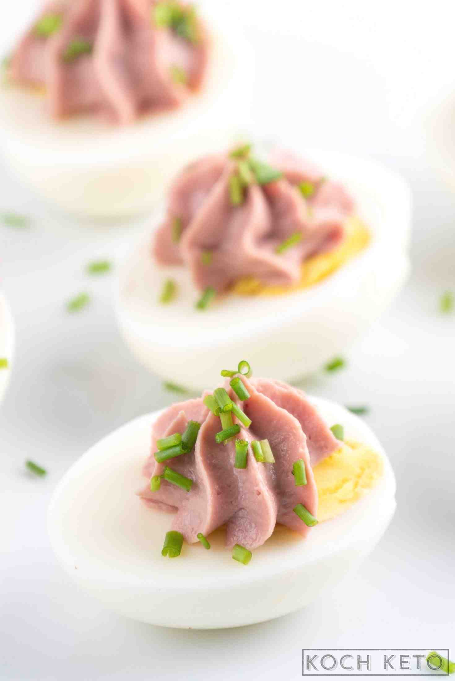 Nährstoffbombe & Keto Snack zum Abnehmen ohne Kohlenhydrate: Eier mit Leberwurst Image #1