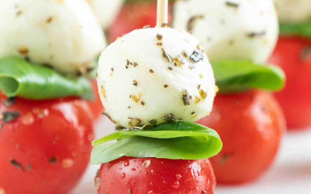 Keto Tomaten-Mozzarella-Spieße