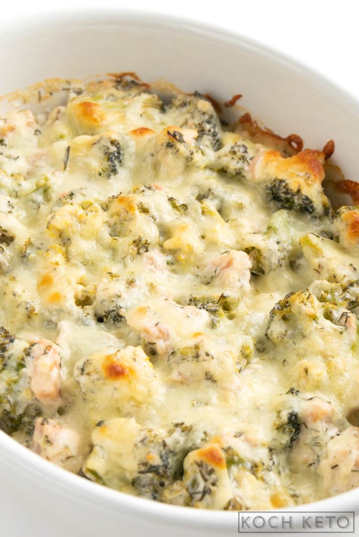 Super einfaches Low Carb Brokkoli-Lachs-Gratin mit Käse überbacken als ketogenes Abendessen Image